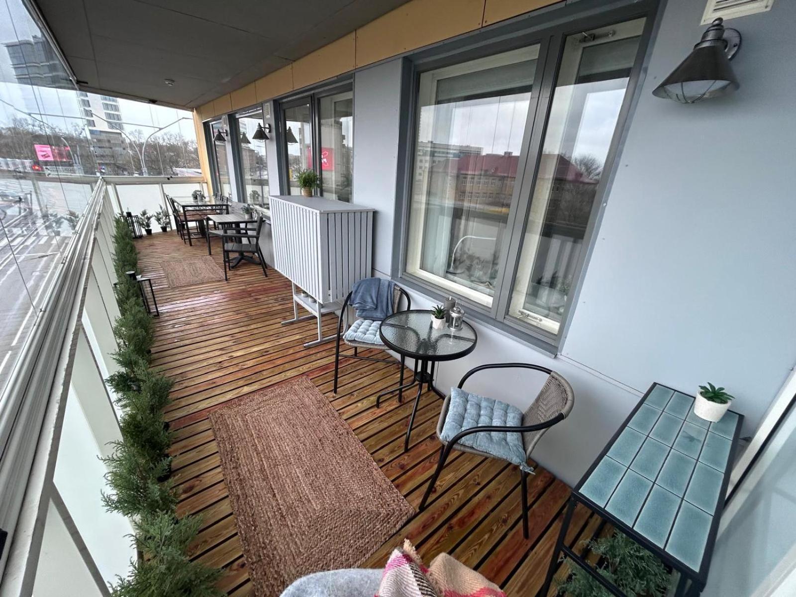 Stella'S Apartment - City Center - Free Secure Parking - Big Sun Terrace - Air Conditioning - Wifi - Tram To The Tallinn Bus Station And Old Town Ngoại thất bức ảnh