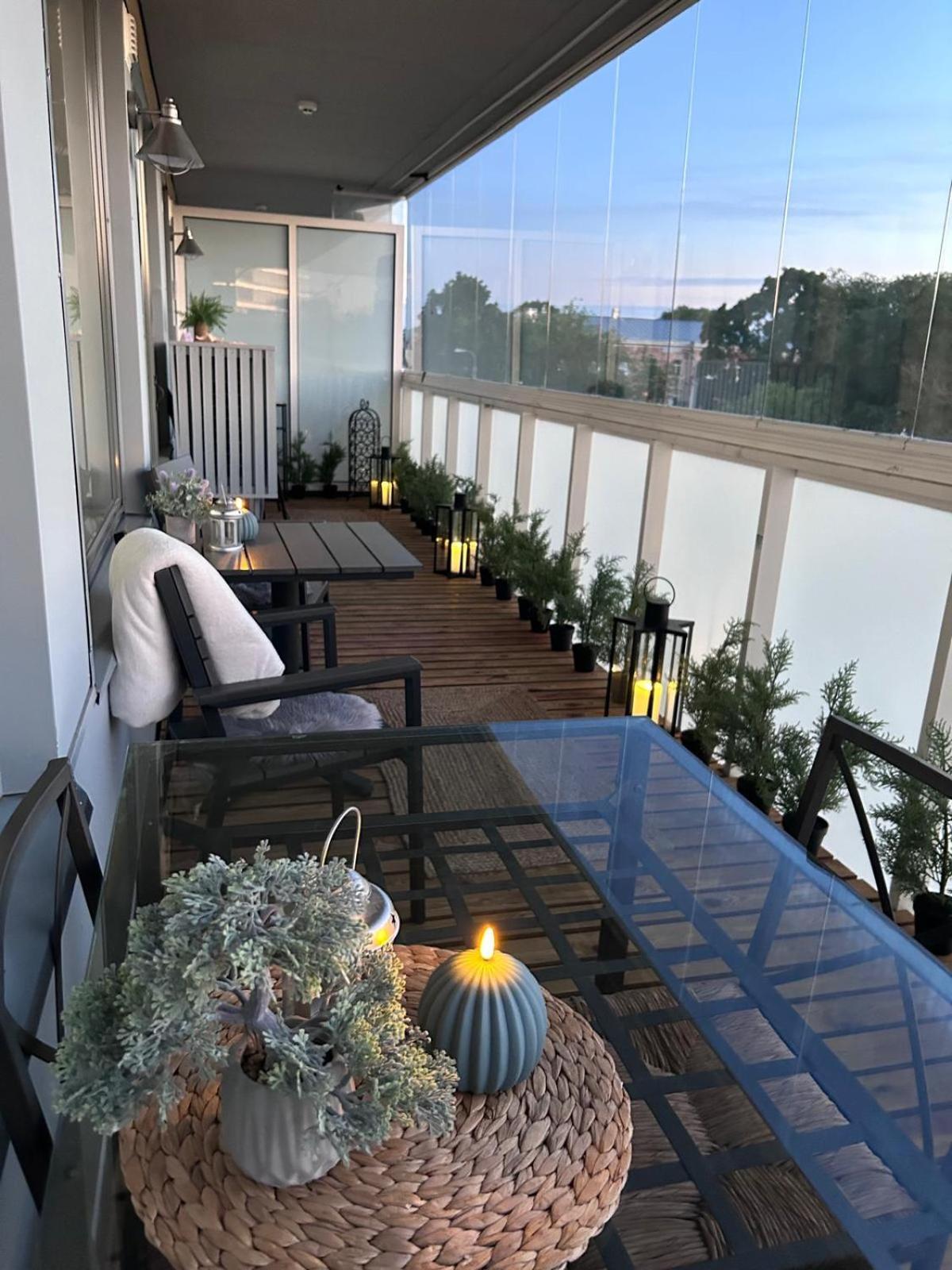 Stella'S Apartment - City Center - Free Secure Parking - Big Sun Terrace - Air Conditioning - Wifi - Tram To The Tallinn Bus Station And Old Town Ngoại thất bức ảnh