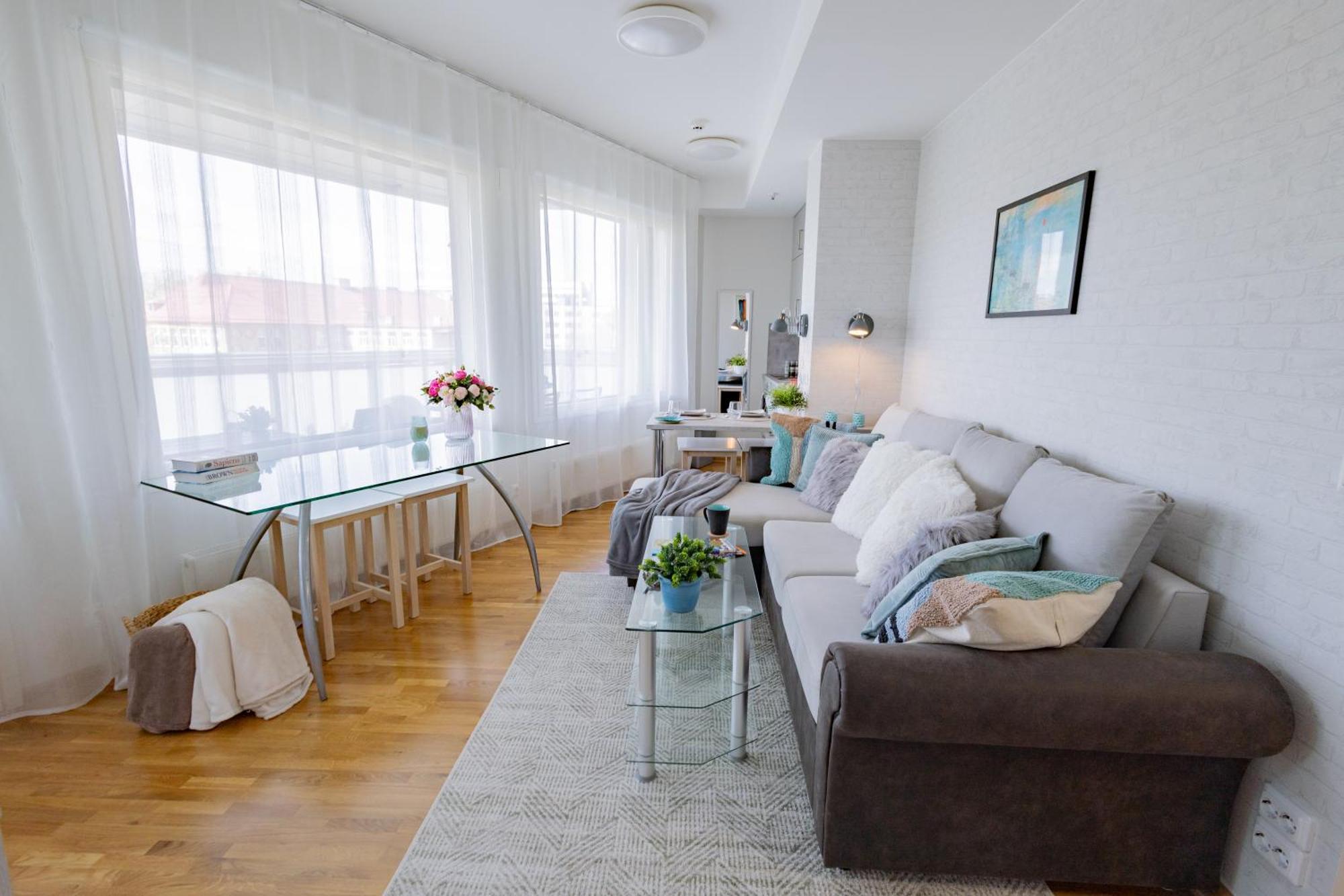 Stella'S Apartment - City Center - Free Secure Parking - Big Sun Terrace - Air Conditioning - Wifi - Tram To The Tallinn Bus Station And Old Town Ngoại thất bức ảnh